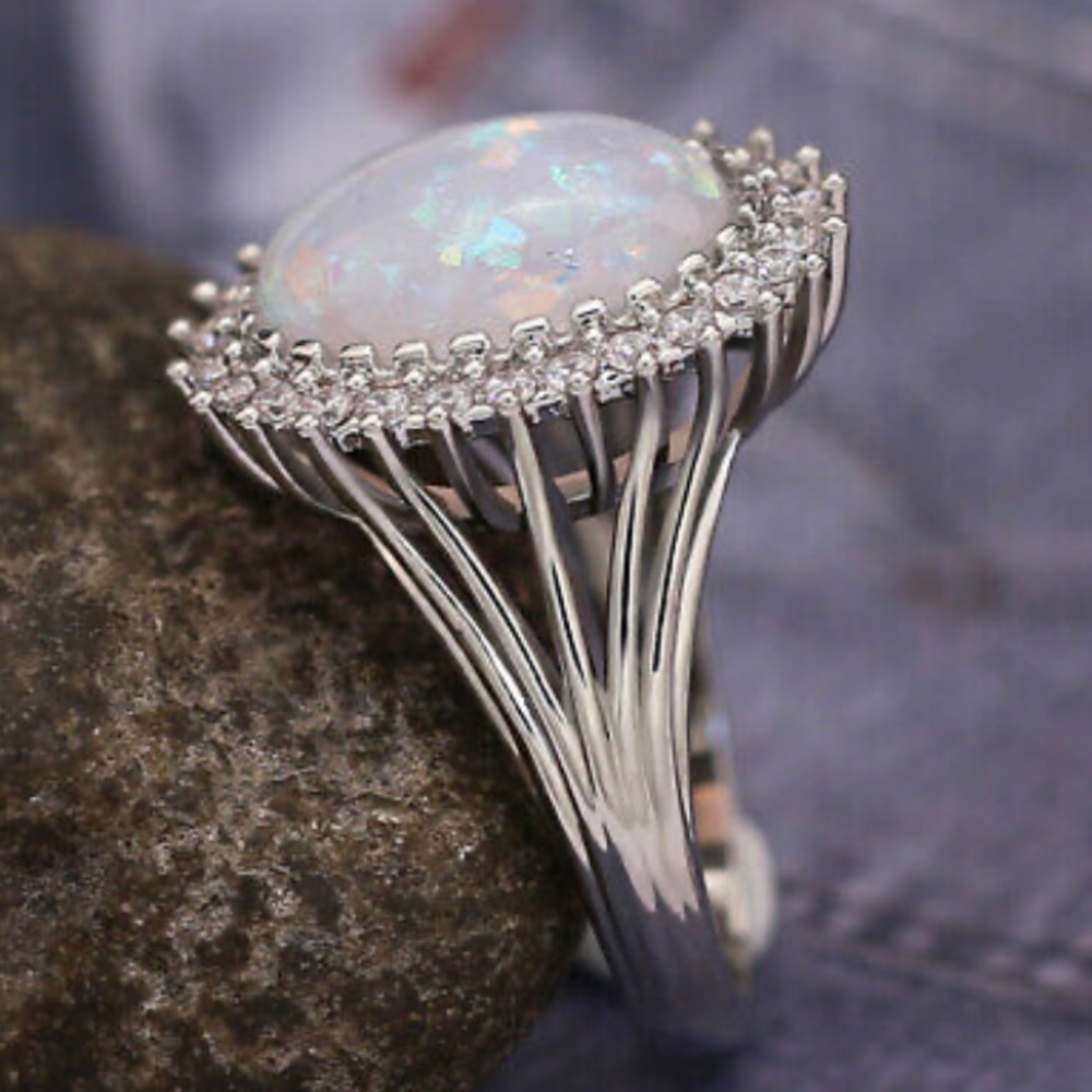 NWT 925 STERLING SILVER OPAL RING